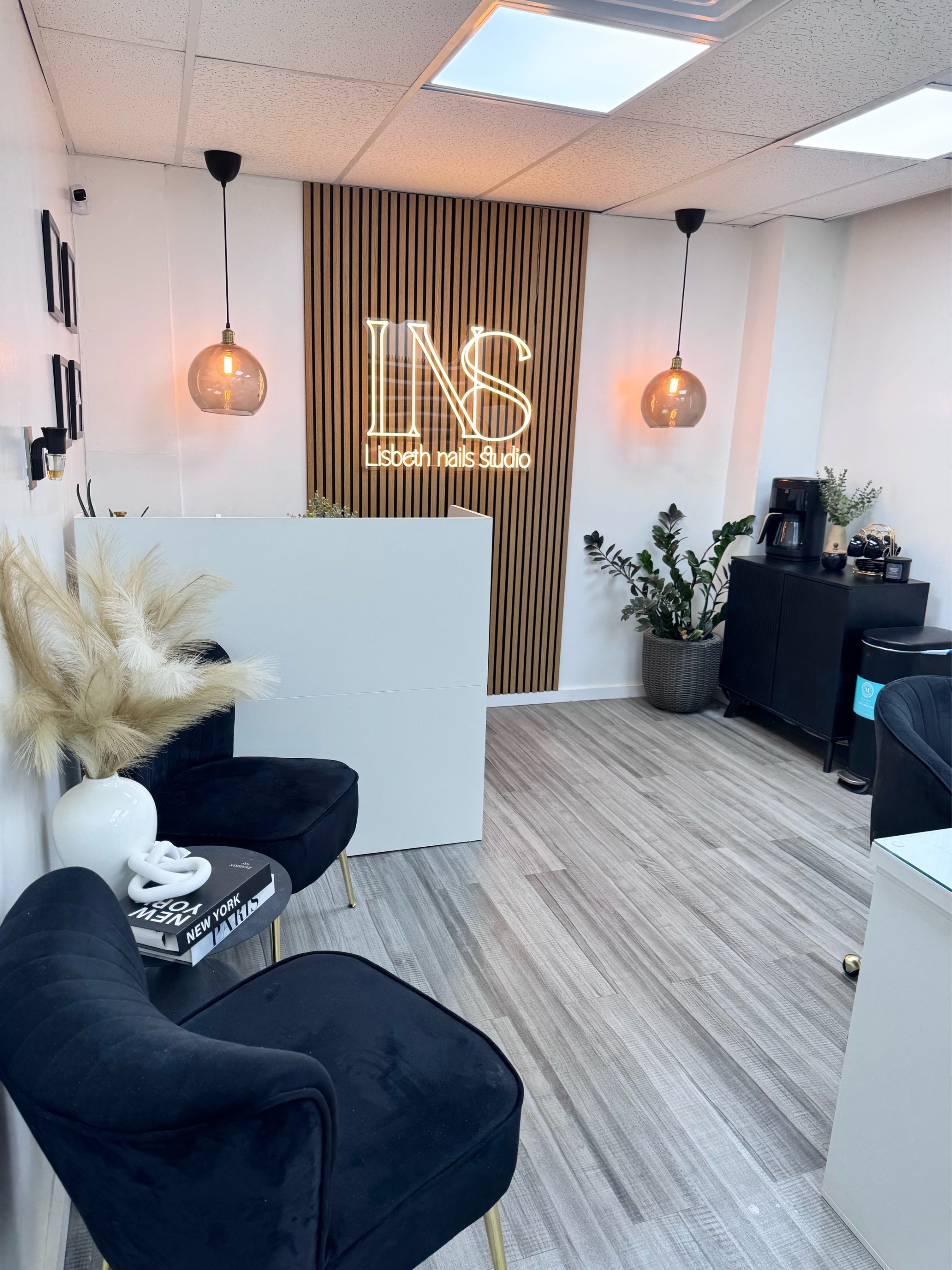 135 Main Street - 103